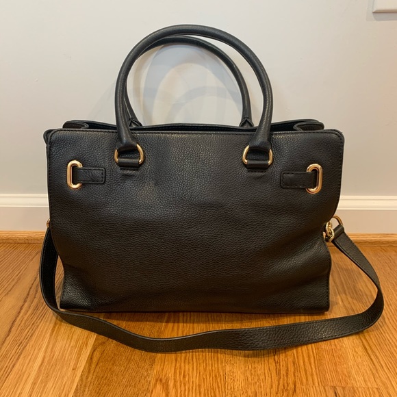 Michael Kors Shoulder Bag Black and Gold - Picture 2 of 8